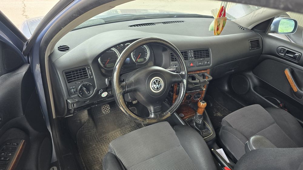 Volkswagen Bora 1.6 benzină