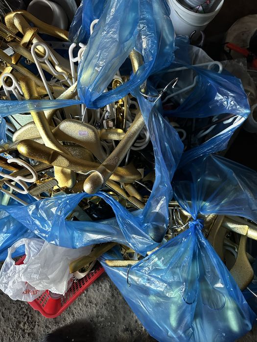 Вешалки плечики