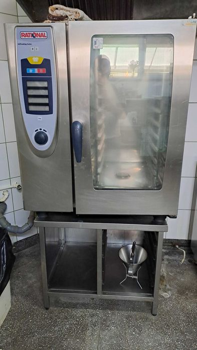 De vanzare echipamente si mobilier HORECA second hand