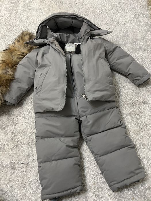 Комибинезон детский зимний moncler