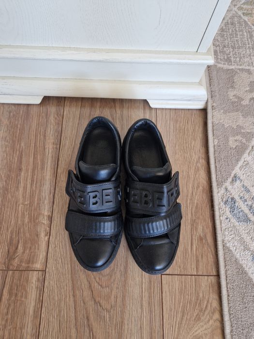 Кроссовки (Италия)