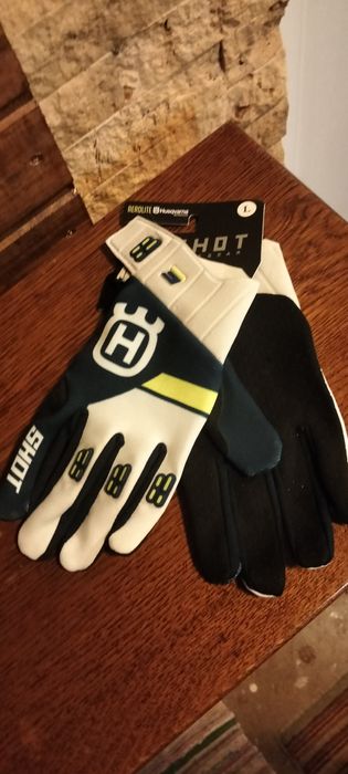 Manusi ,Hasquvarna , noi, de motocross, mtb/ Down Hill/ bicicleta