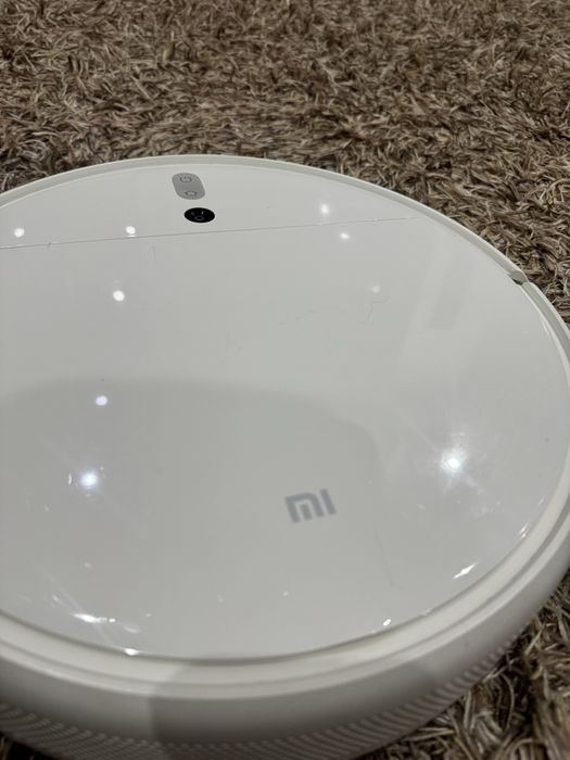 Продам робот пылесос mi