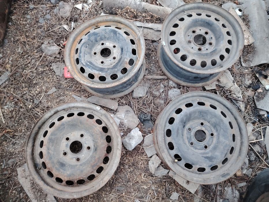 Продаются диски, размер 15