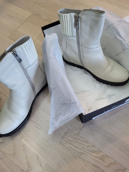 Продам зимние сапоги б/у