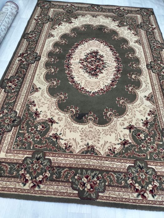 Ковры б/у все в отличном состоянии