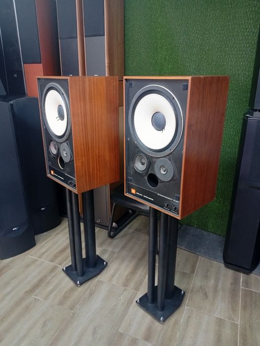 Тонколони JBL 4311B