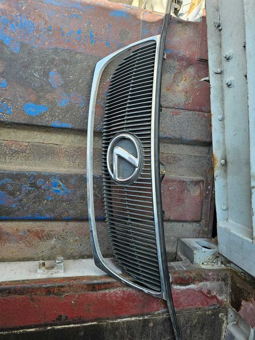 Решётка радиатора на лексус GS 190