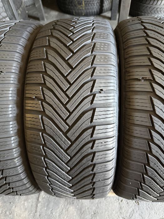 4 anvelope iarna 225/45/17 Michelin 6-6.5mm!