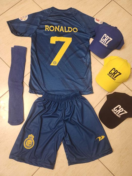 Екип Роналдо + Шапка Роналдо Три цвята АЛ Насър 23г Ново Детско CR7