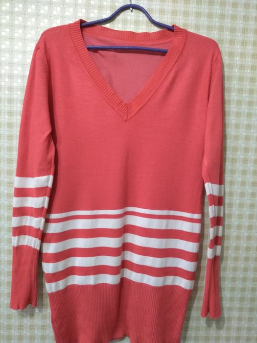 Продам кофты женские р-р 46-48