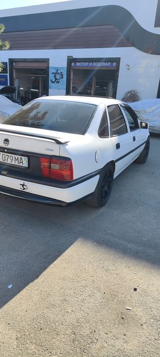 Продается Опель вектра а в хорошем состоянии, полностью на ходу