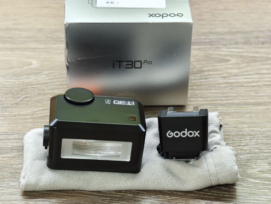 Светкавица Godox iT30 Pro + адаптер за Fujifilm