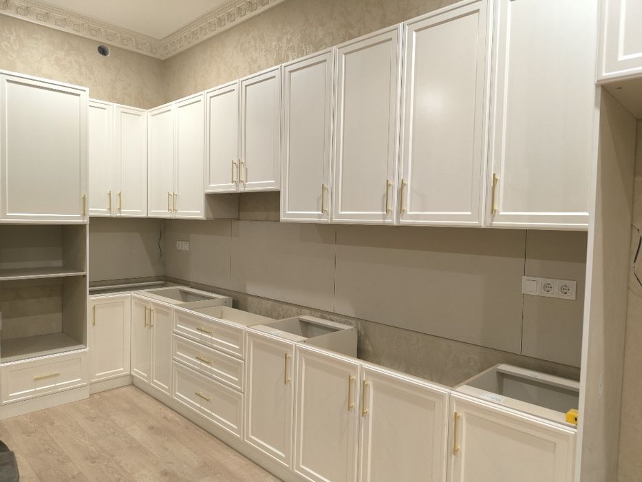 Oshxona mebeli buyurtma asosida qilib beramiz. Toshkent