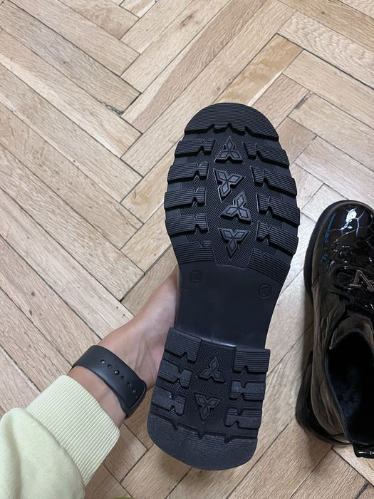 Дамски лачени мокасини, НОВИ,  Gold Deer, размер 39