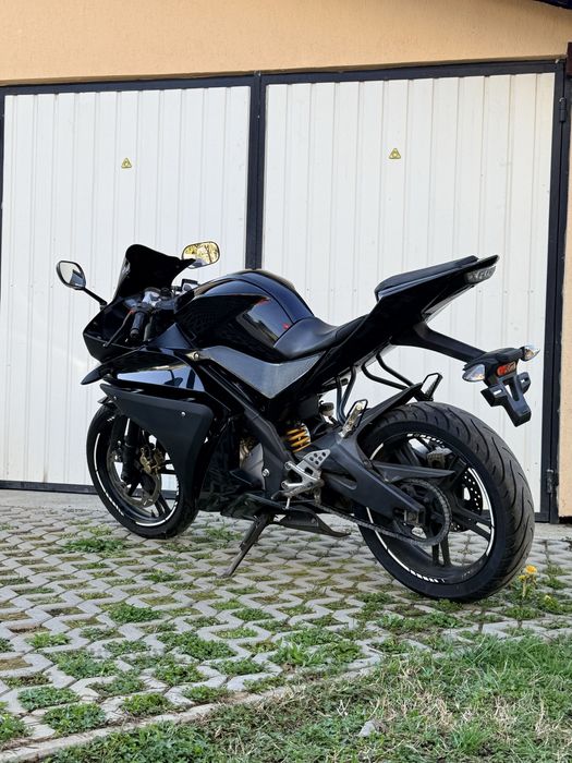 Yamaha YZF R125 (A1 16 ani )