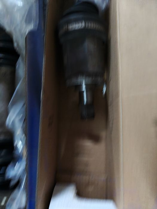 Предни полуоски e46 330xi 4*4