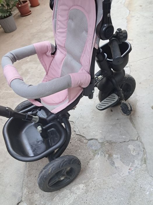 Vand tricicleta stare buna
