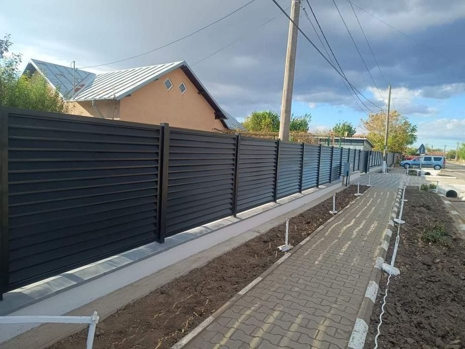 Executăm garduri la comandă clientului