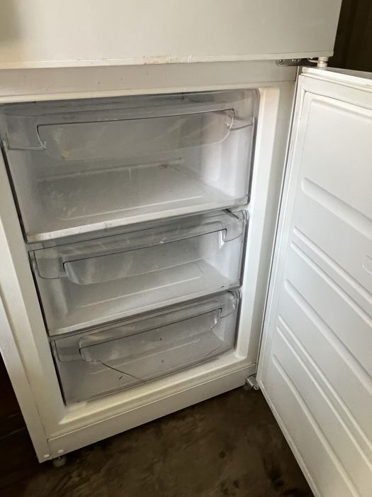 Продам холодильник