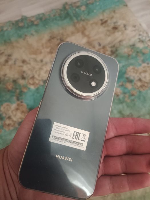 Продам мобильный телефон