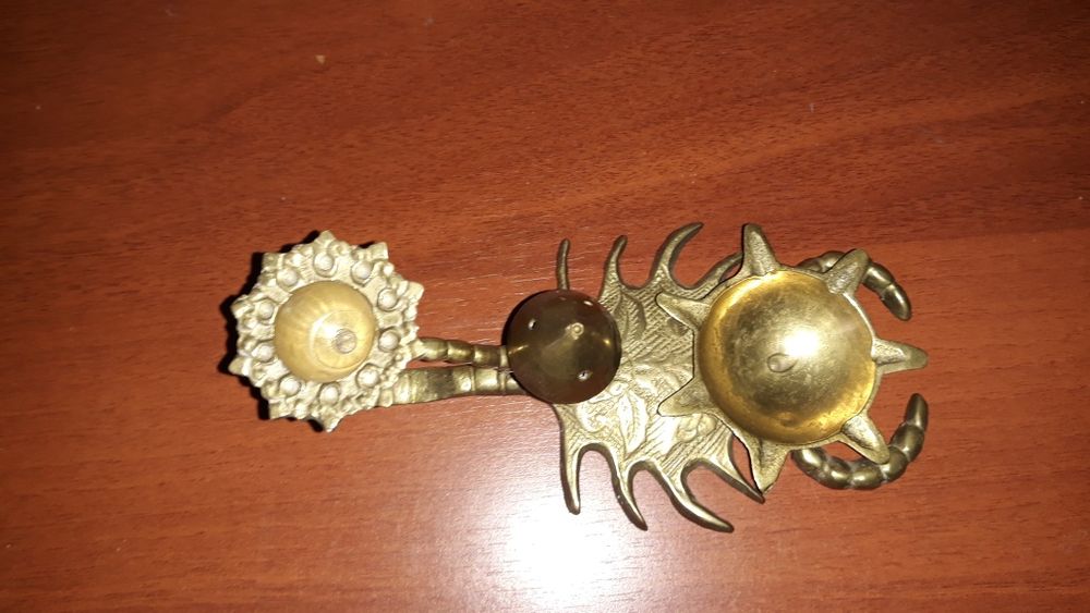 Подсвечники грифон и скорпион