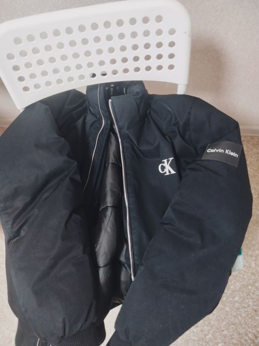 Келвин клейн куртка