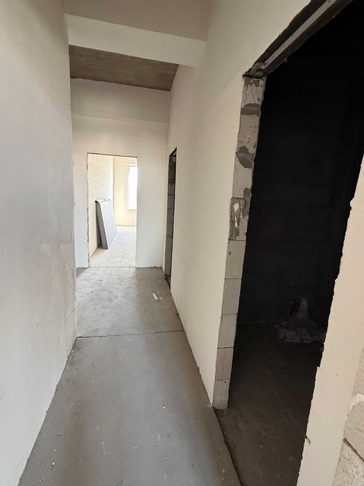 Продаётся 3-комнатная квартира Яшнабадский район (Базар Кадышева)