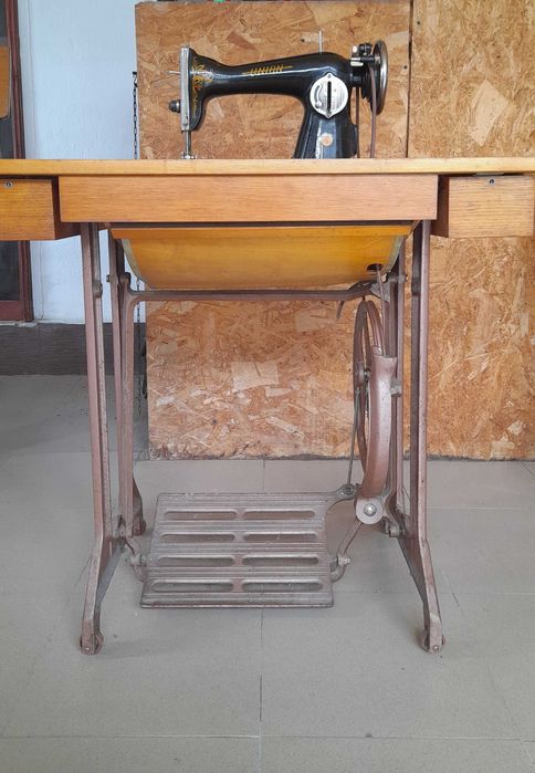 Mașină de cusut Union