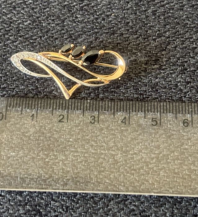 Златна Руска брошка 4.27гр 14к