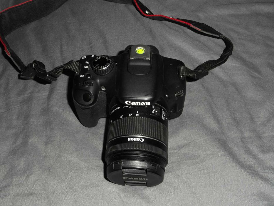 Фотоапарат Canon EOS 550D във идеално състояние,със - 4 бр.Обективи