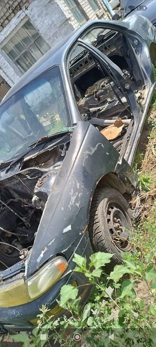 Запчасти Тойота Карина (улыбка)