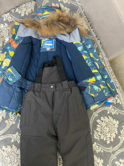 Срочно продам детский комбинезон