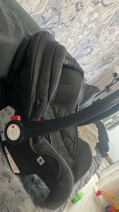 Подам автолюльку до года