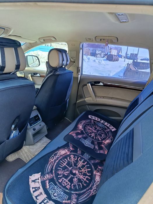 Кроссовер Ауди Ку 7