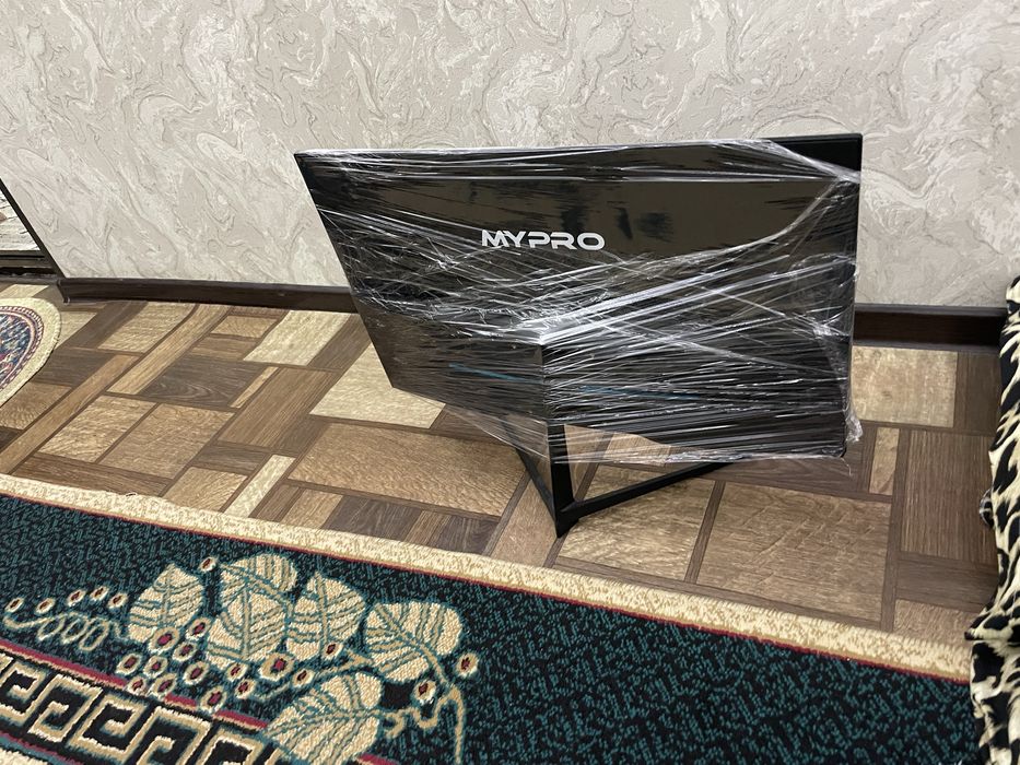 Monitor 27 curved sotiladi