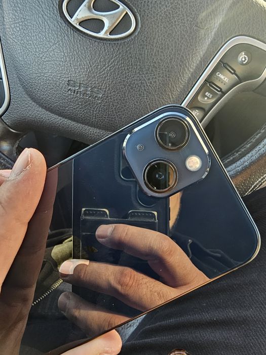 Продам айфон13 в отличном состоянии