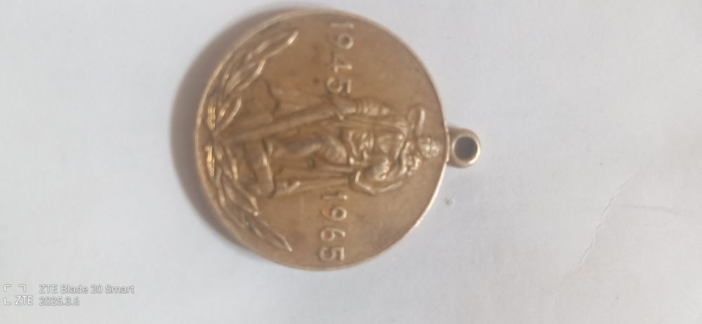 Qadimiy medallar sotiladi donasi 1mln dan