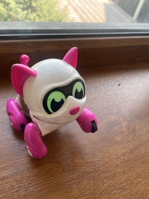 Робот кошка отдам за 2500