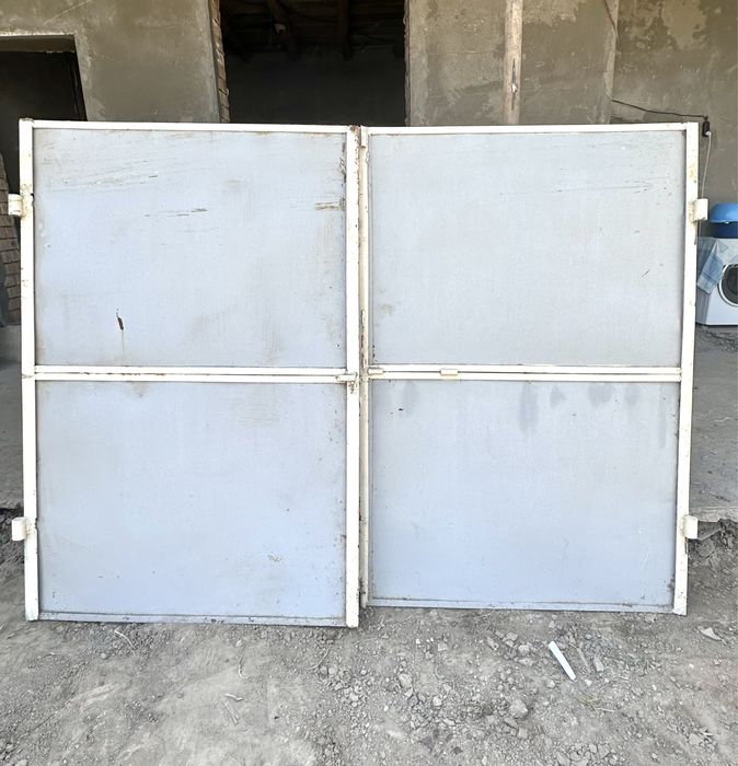 Ворота металлические.