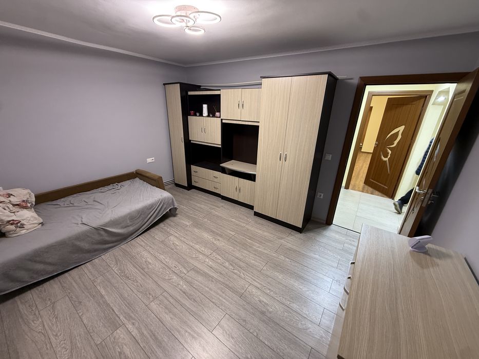Ofer spre închiriere Apartament  2 camere în Micro 17