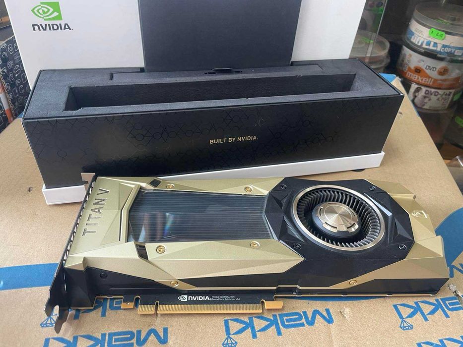 Видеокарта NVIDIA - TITAN V