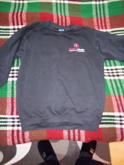 Мъжка спортна блуза 60 памук 40полиестер размер м