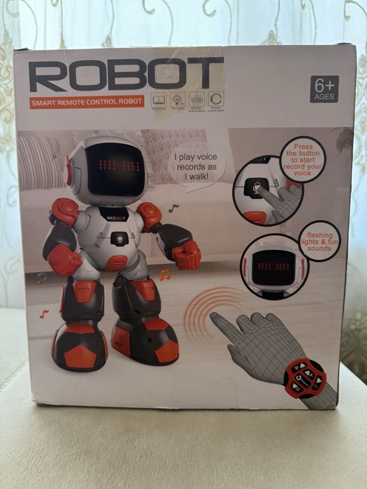 Продам игрушку робота