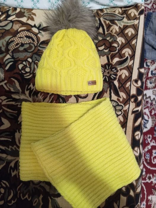 Продам шапку со снудом