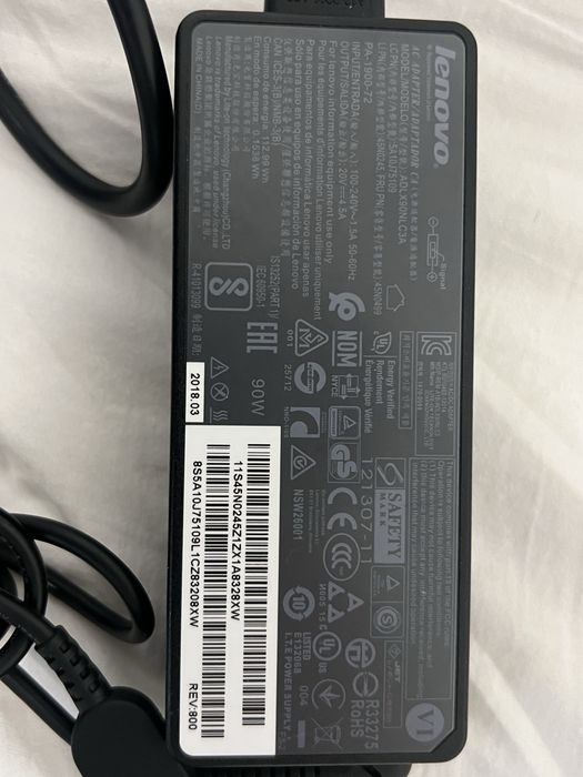 Alimentatoare lenovo 45,65, 90 w