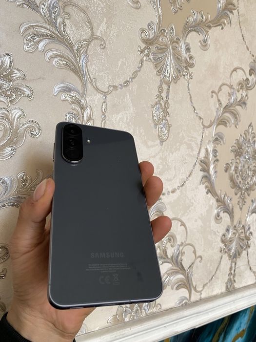 Samsung a56 5G 256/8  qora