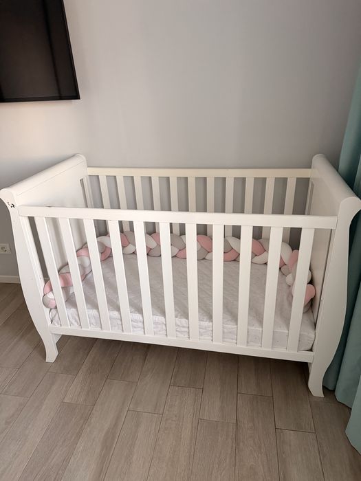 Patut pentru copii BabyMatters Nido, din lemn masiv, 120x60 cm, cu saltea de cocos inclusa