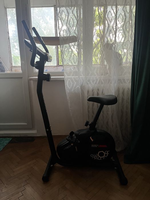 Bicicleta fitness magnetica Techfit B300N