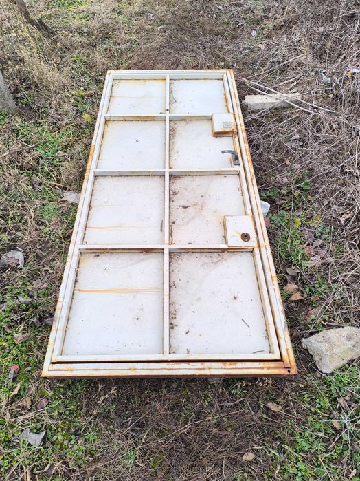 Метални врати желязна врата